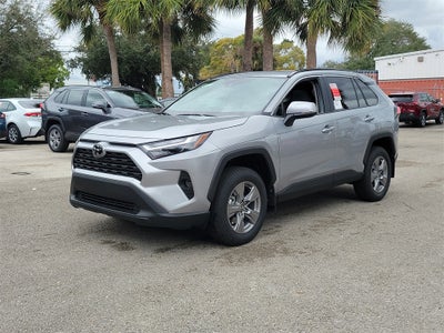 2025 Toyota RAV4 XLE