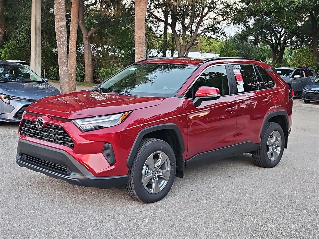 2025 Toyota RAV4 XLE
