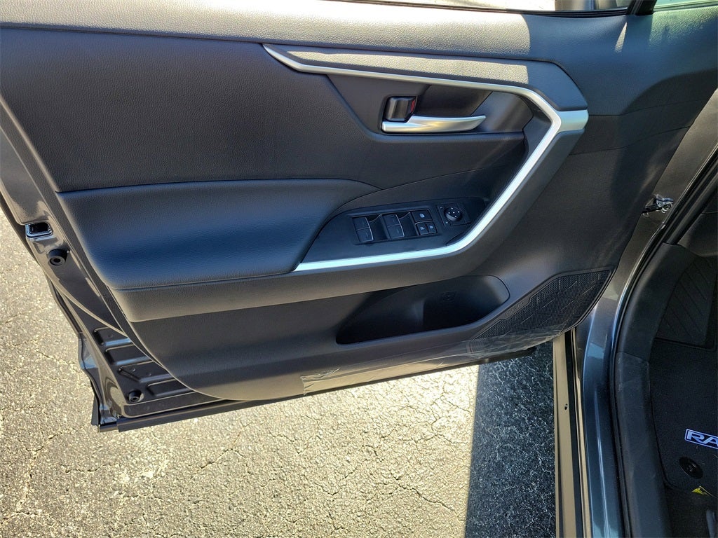 2025 Toyota RAV4 Hybrid Hybrid XLE