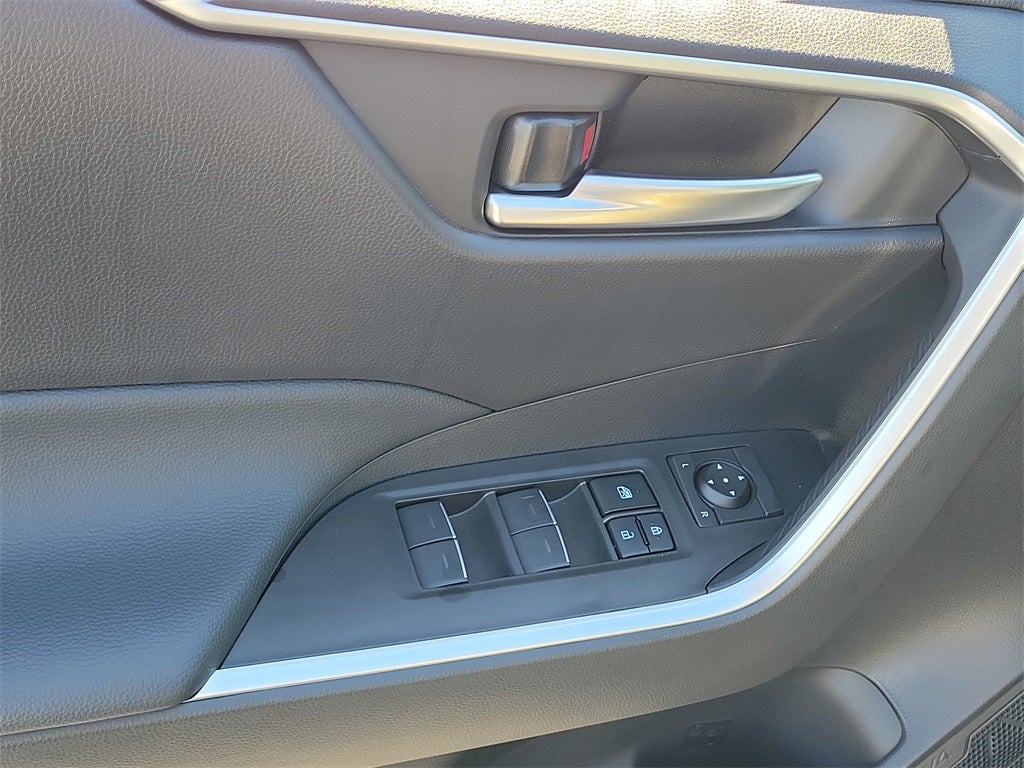 2025 Toyota RAV4 Hybrid Hybrid XLE