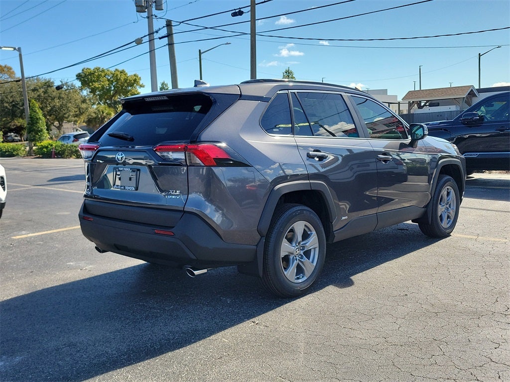 2025 Toyota RAV4 Hybrid Hybrid XLE
