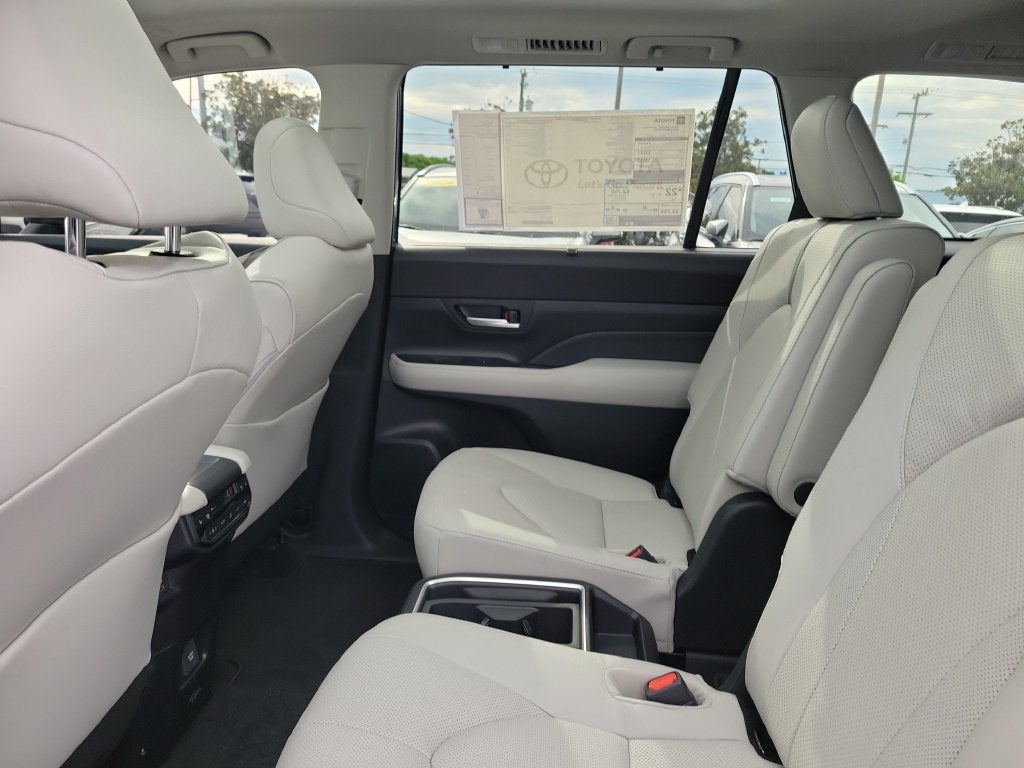 2026 Toyota Grand Highlander Platinum