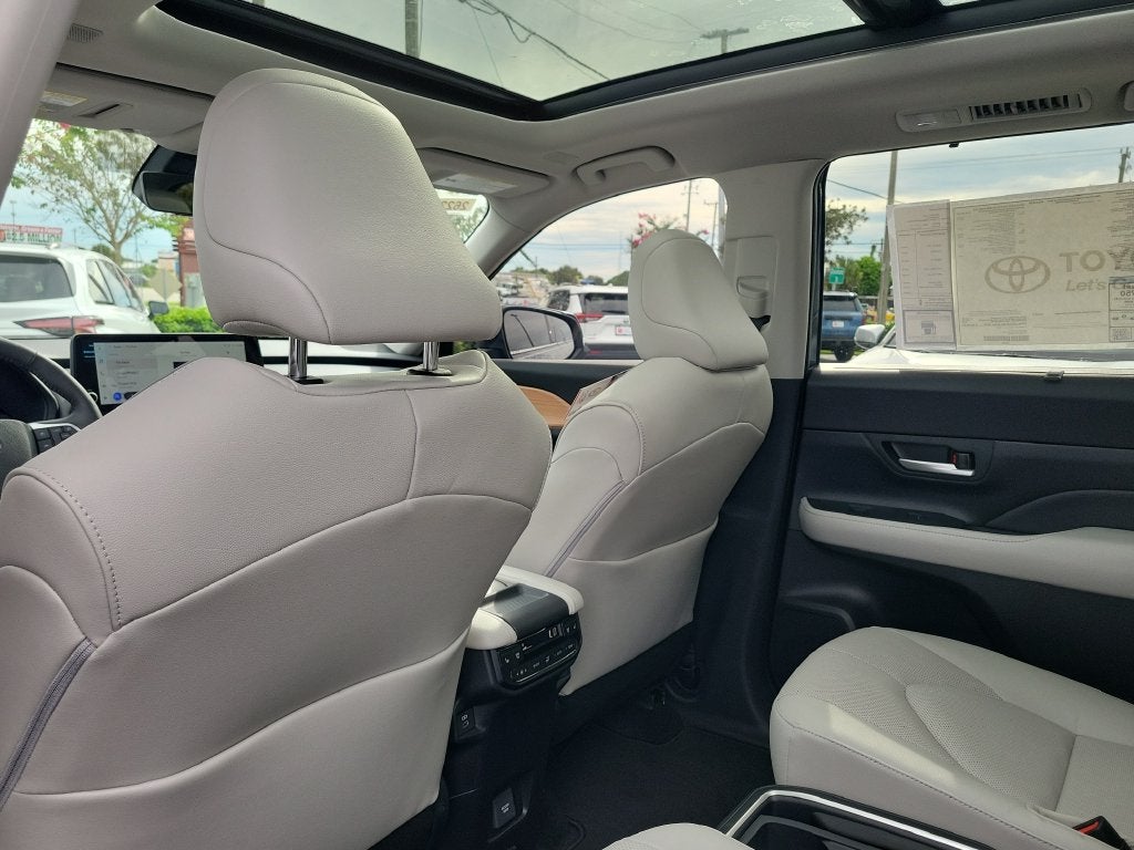 2026 Toyota Grand Highlander Platinum