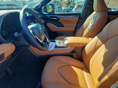 2026 Toyota Highlander Hybrid Hybrid Platinum