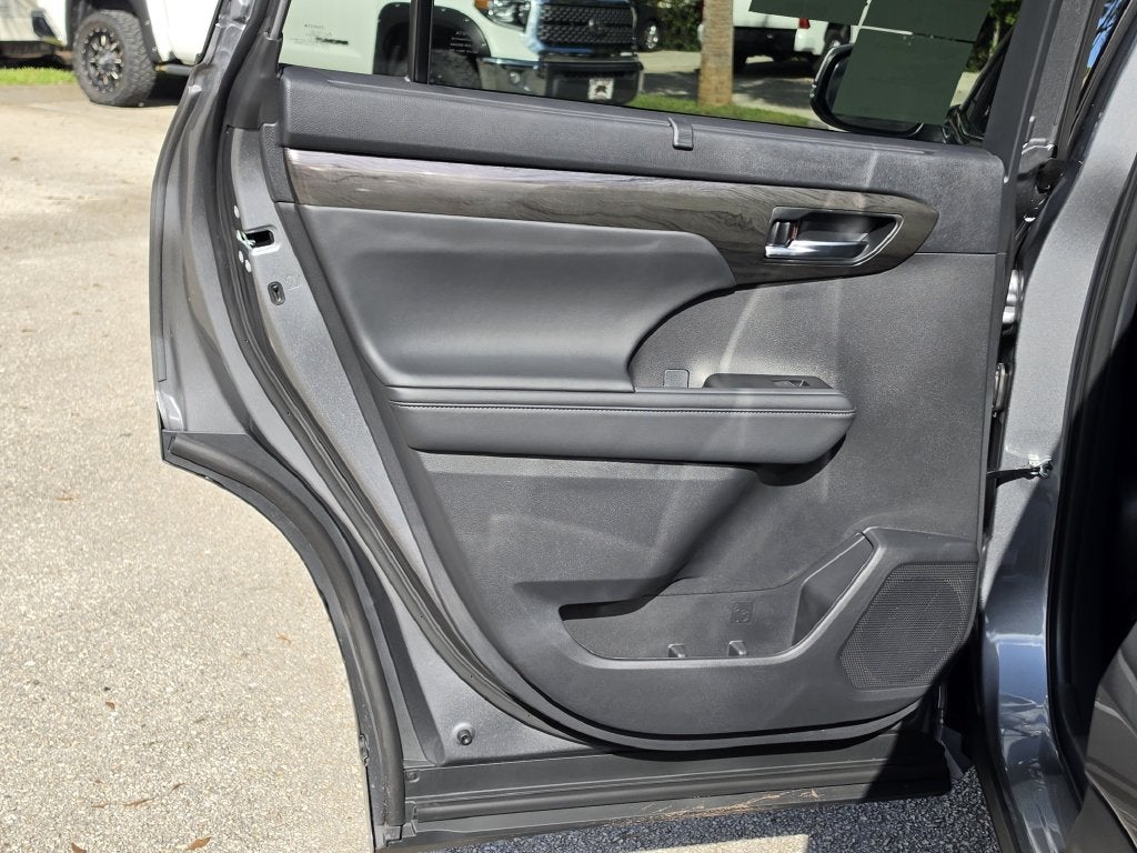 2026 Toyota Highlander Limited