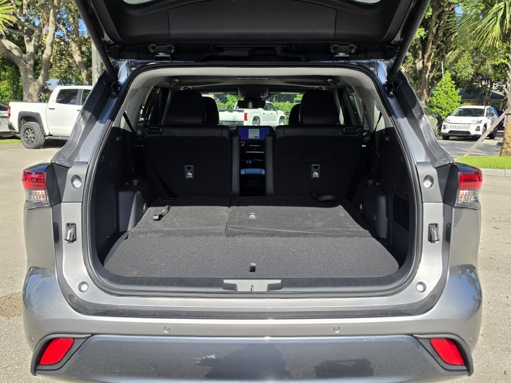 2026 Toyota Highlander Limited