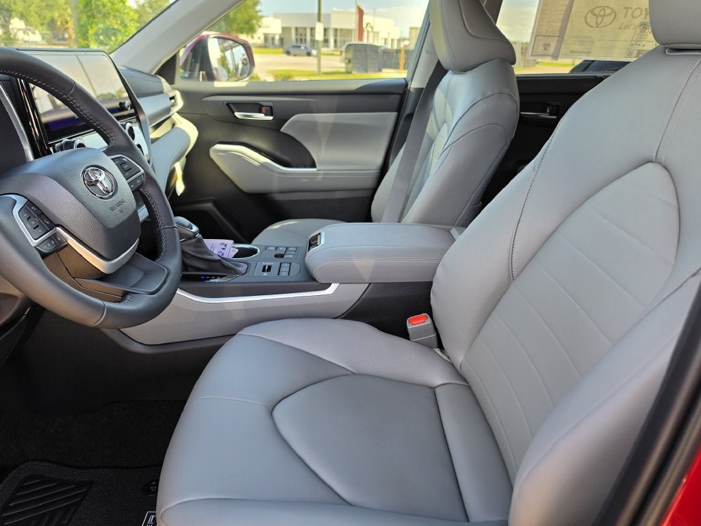 2026 Toyota Highlander XLE