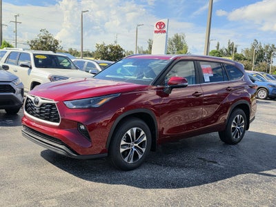 2026 Toyota Highlander XLE