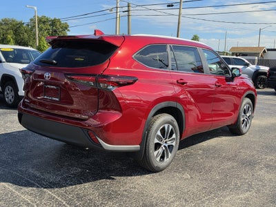 2026 Toyota Highlander XLE