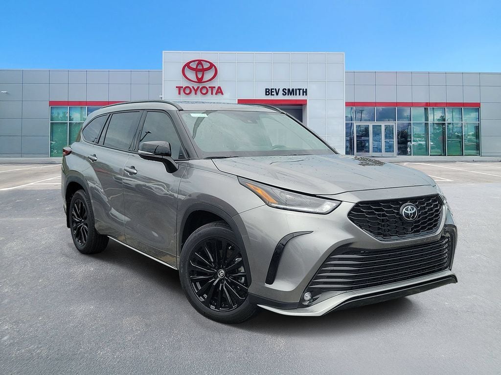 2026 Toyota Highlander XSE