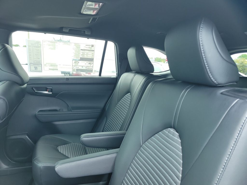 2026 Toyota Highlander XSE