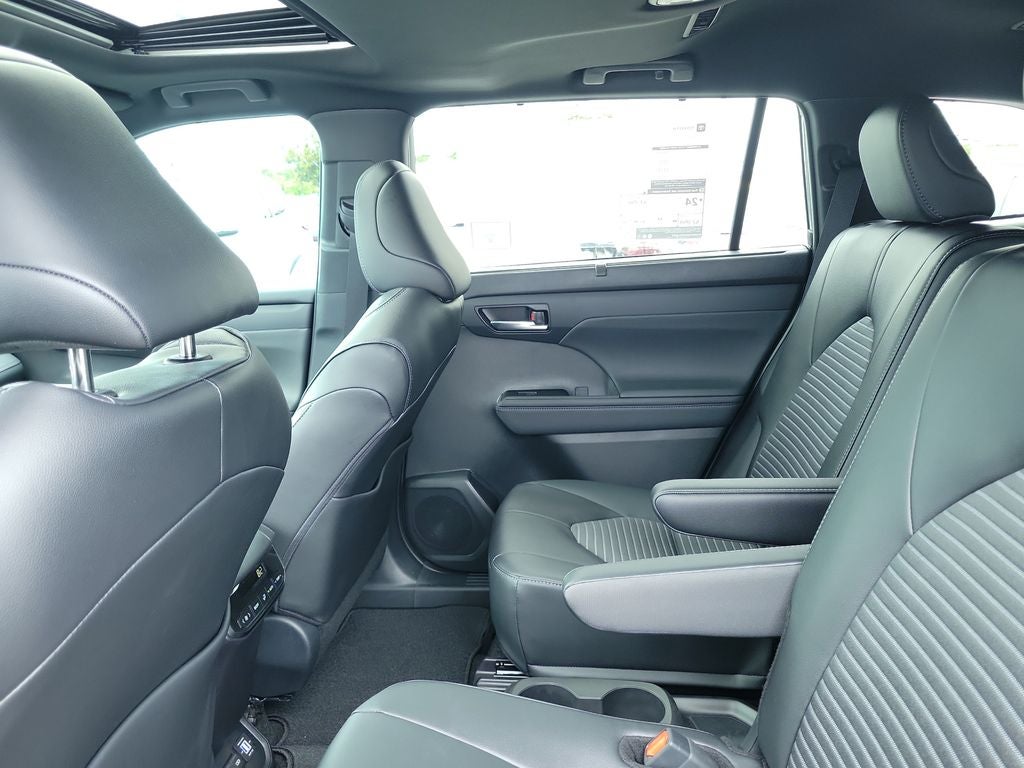 2026 Toyota Highlander XSE