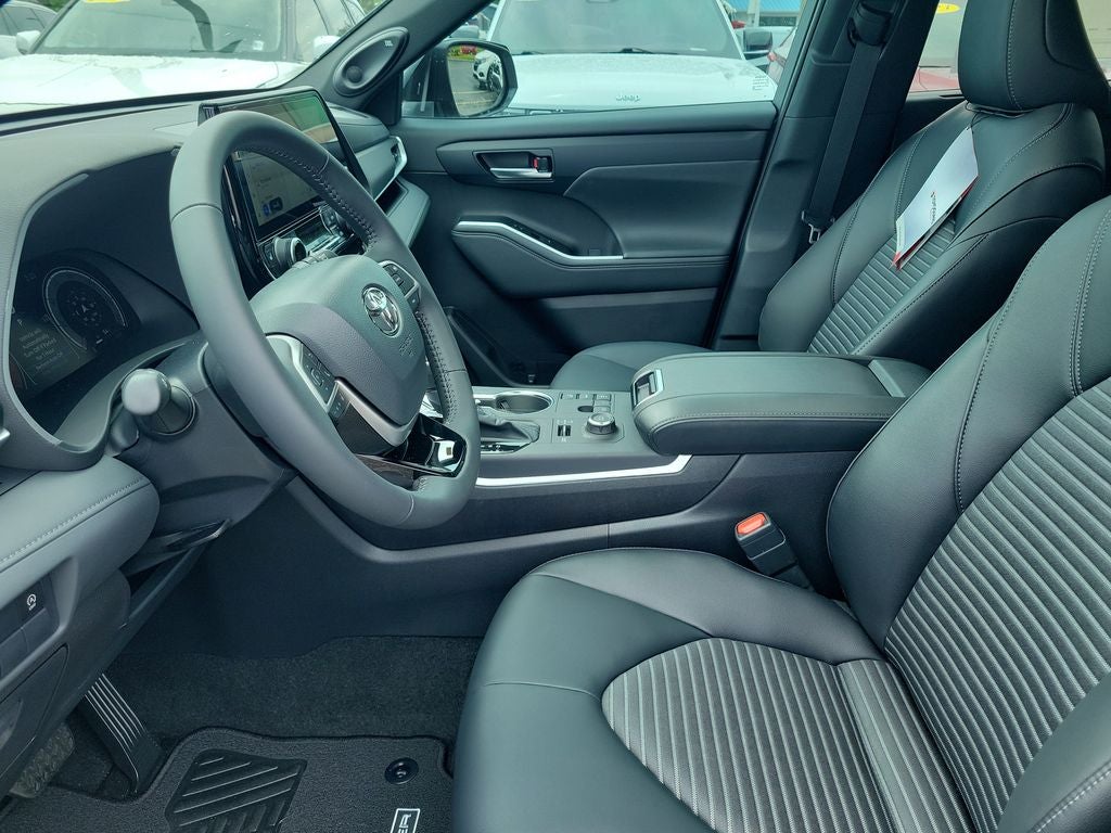 2026 Toyota Highlander XSE