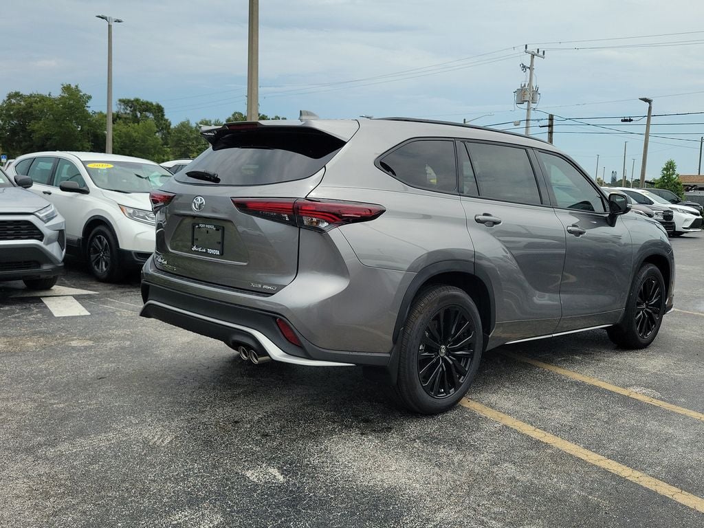 2026 Toyota Highlander XSE