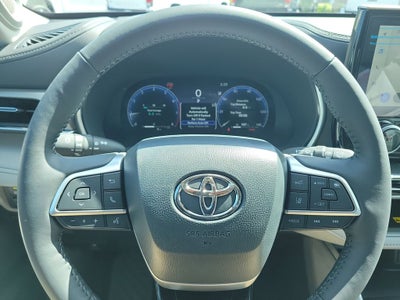 2026 Toyota Highlander Platinum