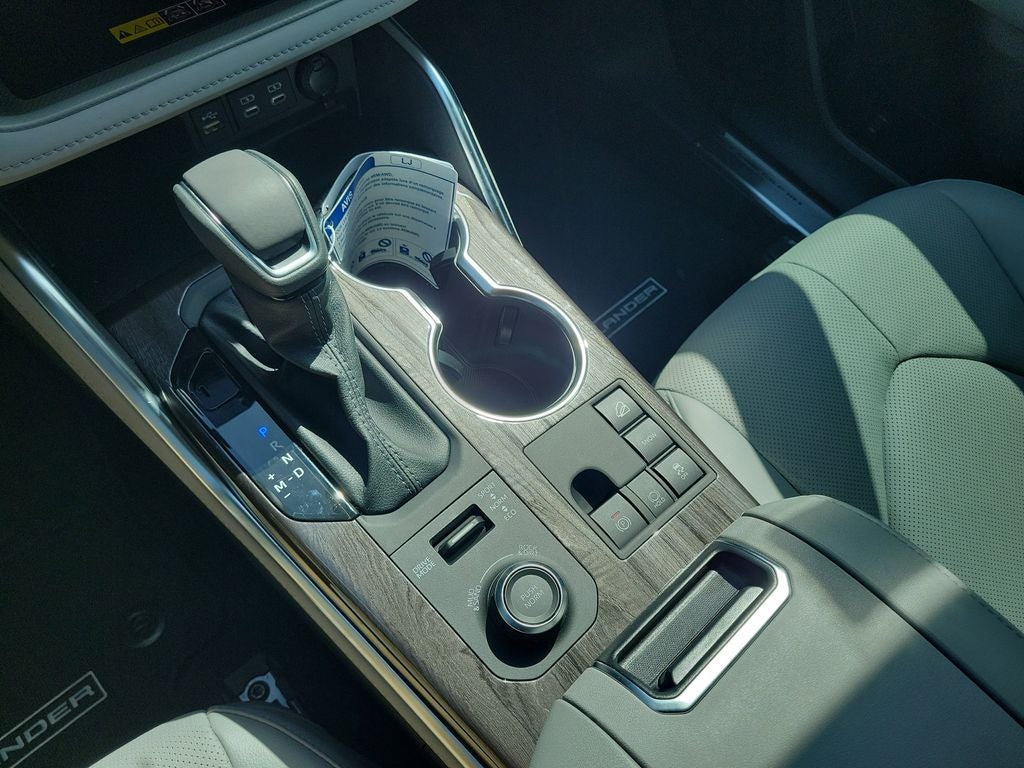 2026 Toyota Highlander Platinum