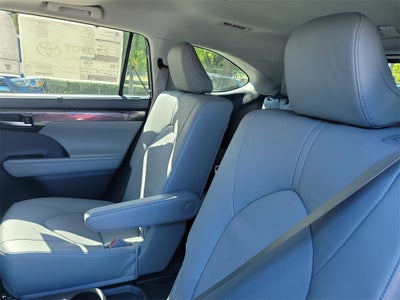 2026 Toyota Highlander Hybrid Hybrid Limited