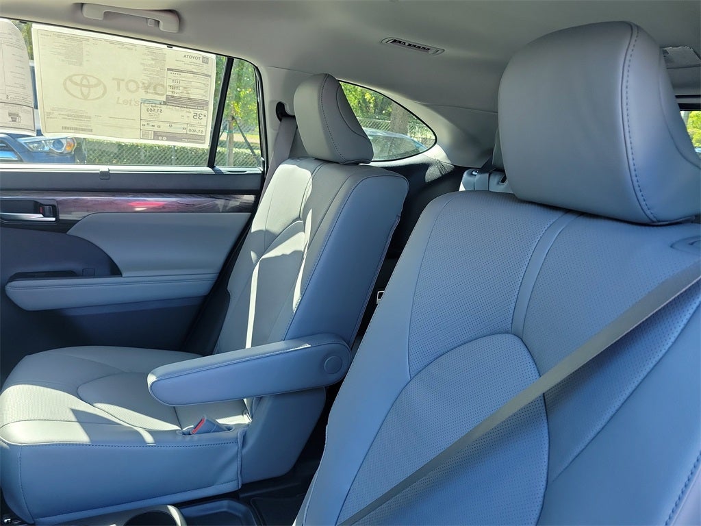 2026 Toyota Highlander Hybrid Hybrid Limited