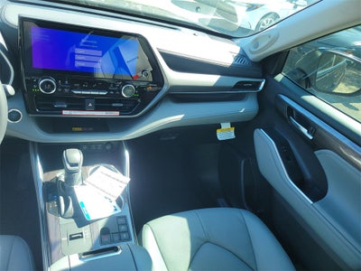 2026 Toyota Highlander Hybrid Hybrid Limited