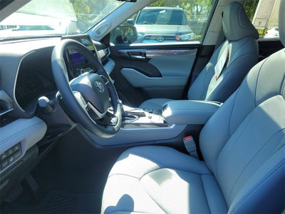 2026 Toyota Highlander Hybrid Hybrid Limited