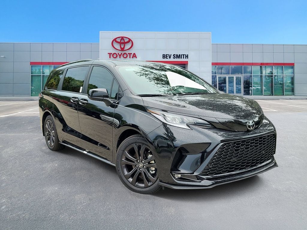 2026 Toyota Sienna XSE