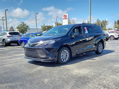 2026 Toyota Sienna XLE