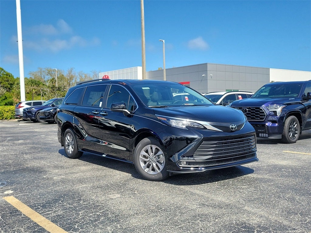 2026 Toyota Sienna XLE