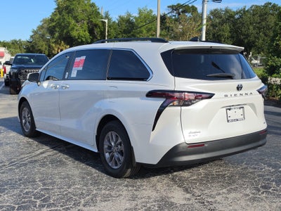2026 Toyota Sienna XLE