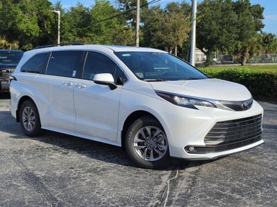 2026 Toyota Sienna XLE
