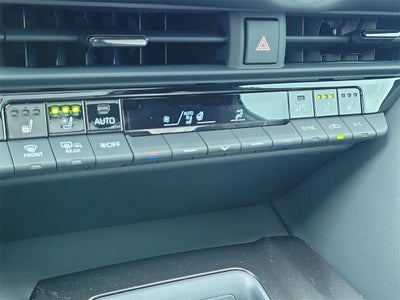 2026 Toyota Toyota Crown Signia Limited