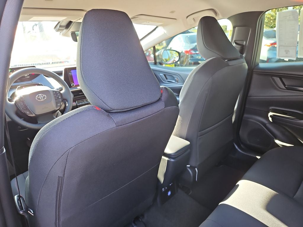 2026 Toyota Prius Plug-in Hybrid SE