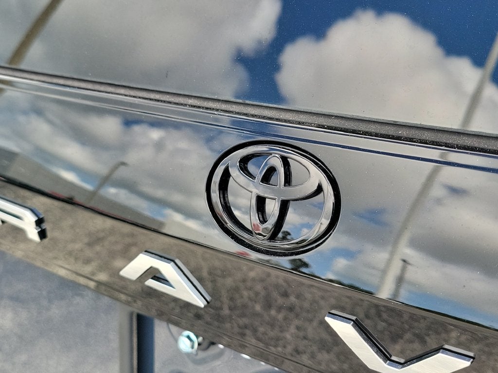 2026 Toyota RAV4 Plug-in Hybrid SE