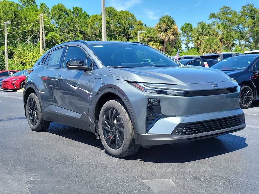 2026 Toyota C-HR SE
