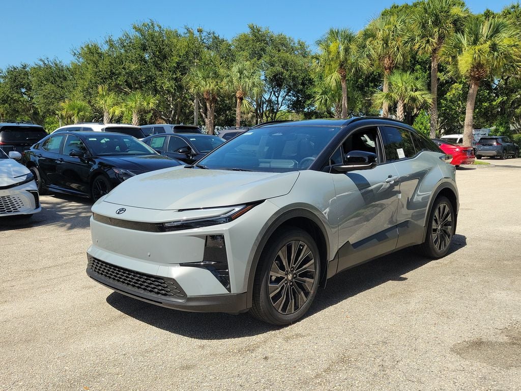 2026 Toyota C-HR XSE