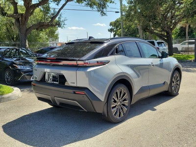 2026 Toyota C-HR XSE