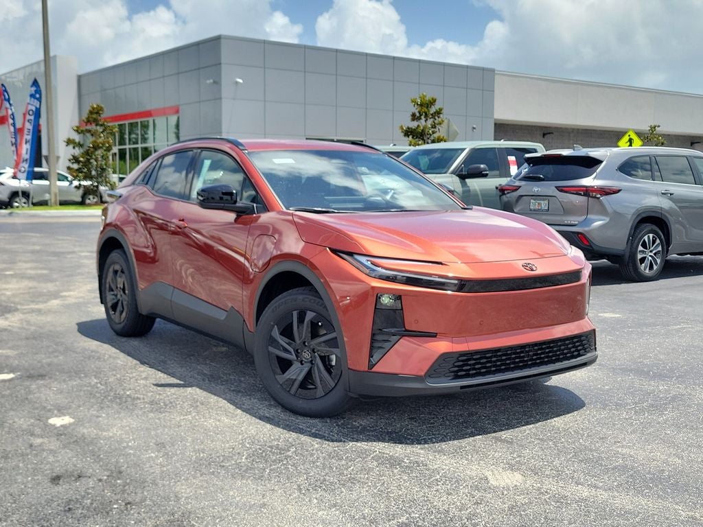 2026 Toyota C-HR SE