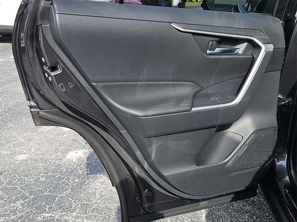 2025 Toyota RAV4 Hybrid Hybrid XLE