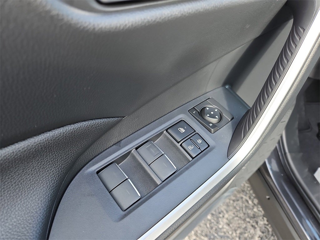 2025 Toyota RAV4 Hybrid Hybrid XLE