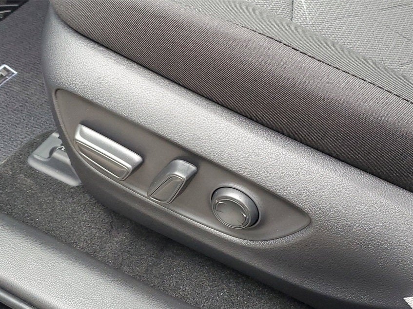 2025 Toyota RAV4 Hybrid Hybrid XLE