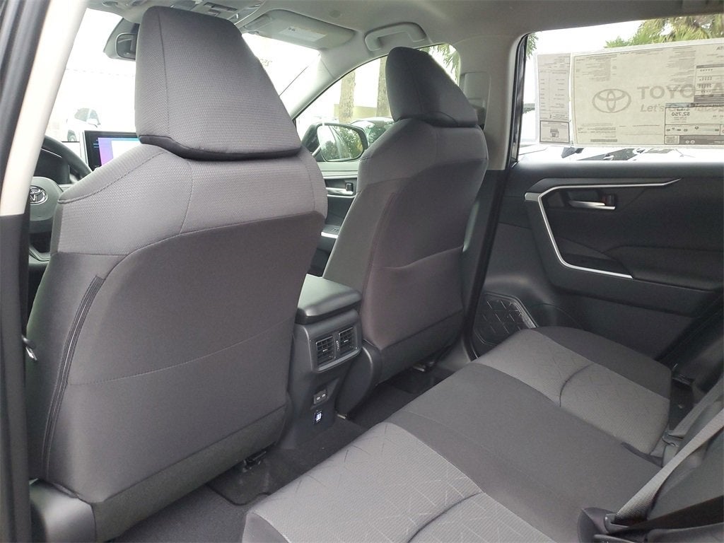 2025 Toyota RAV4 Hybrid Hybrid XLE