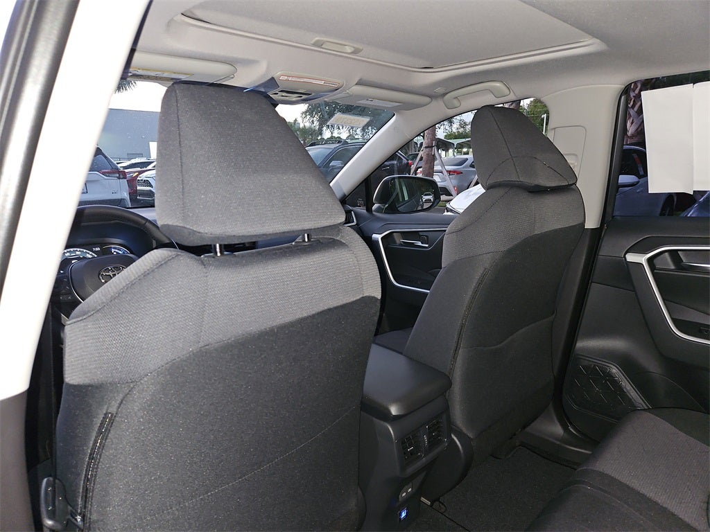 2025 Toyota RAV4 Hybrid Hybrid XLE