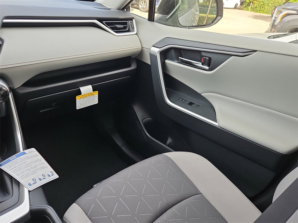 2025 Toyota RAV4 Hybrid Hybrid XLE