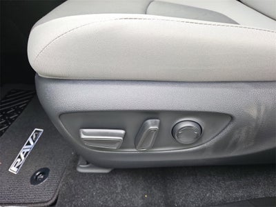 2025 Toyota RAV4 Hybrid Hybrid XLE