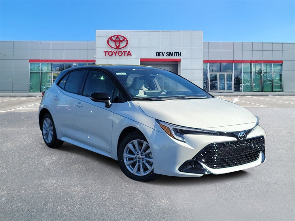 2026 Toyota Corolla Hatchback SE