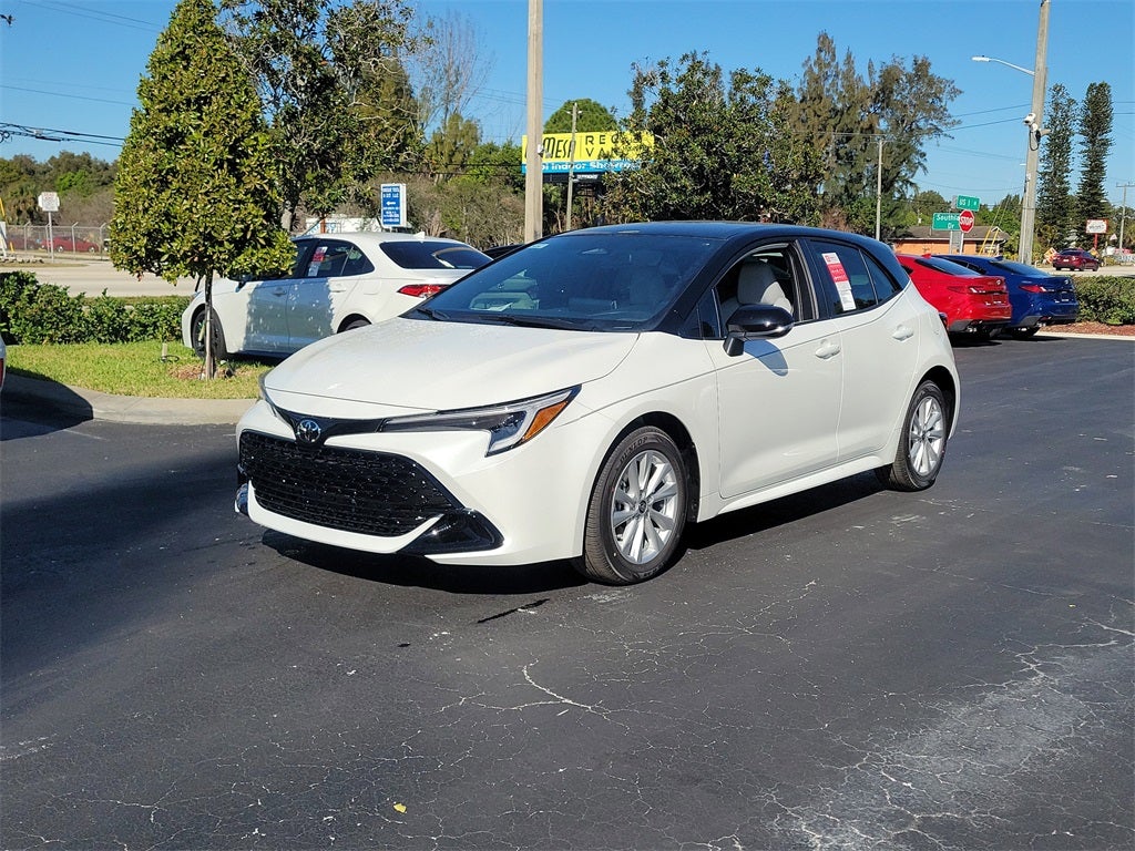 2026 Toyota Corolla Hatchback SE